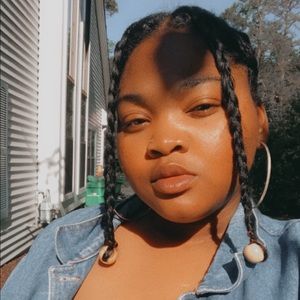 Meet your Posher, Jami